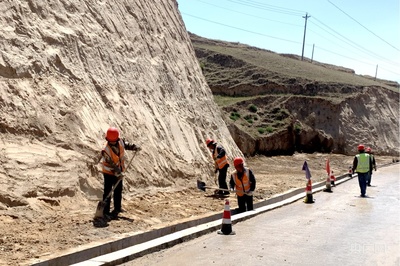 【走進(jìn)縣城看發(fā)展】青海平安:鄉(xiāng)村公路鋪就發(fā)展道路